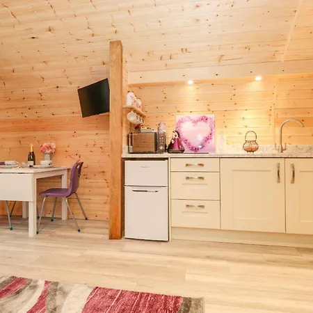 Lovies Place - Crossgate Luxury Glamping Holiday home