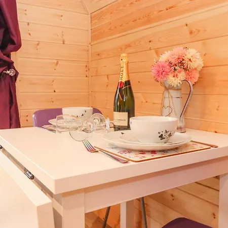 Lovies Place - Crossgate Luxury Glamping Holiday home