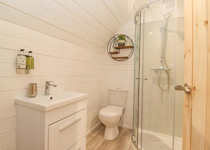 Lovies Place - Crossgate Luxury Glamping 彭里斯